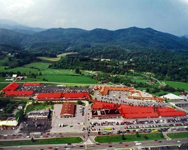 On Dolly Time 1 Mile From Dollywood Villa Pigeon Forge Exterior photo